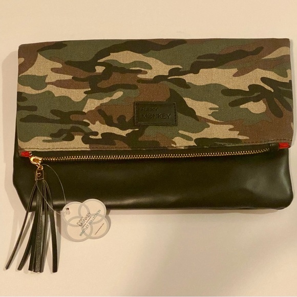 NWT Funky Monkey Camouflage Fold-Over Zippered Clutch - Picture 4 of 16